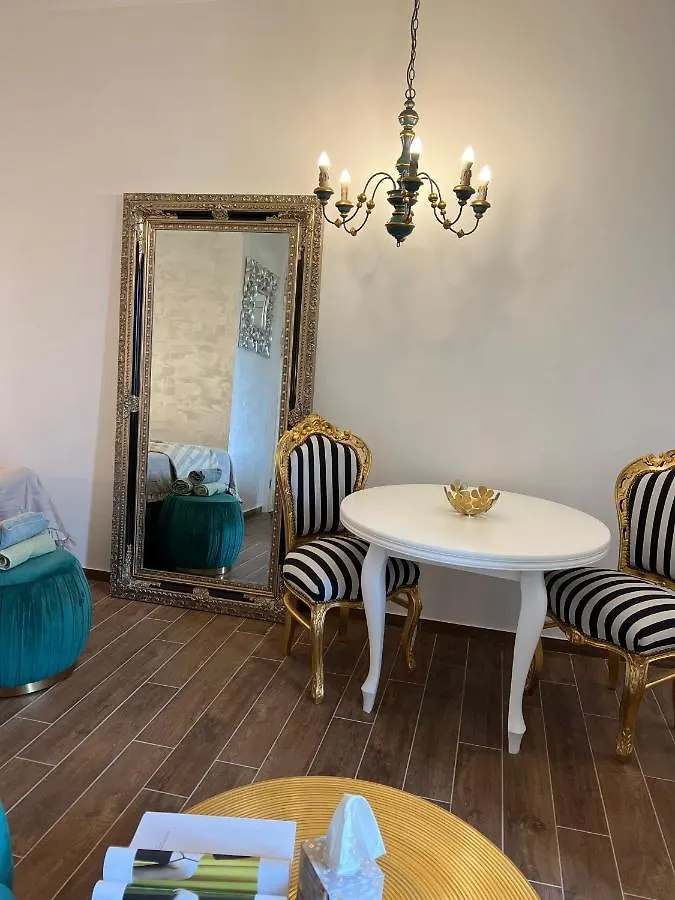 La Dolce Vita Luxury II Apartments With Best Free Private Parking In Center Pula Croacia